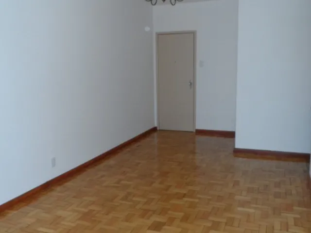 Imagem 7: Amplo Apartamento de 2 Quartos para Alugar no Estreito!