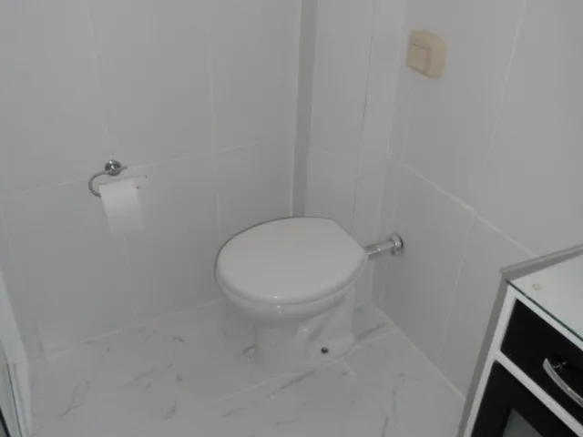 Imagem 15: Amplo Apartamento de 2 Quartos para Alugar no Estreito!