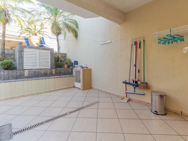 Imagem 13: Sobrado para Venda em Vila Mangalot com 4 Quartos, Sendo 2 Suítes, 414M²