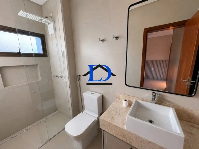 Imagem 3: Imóvel de Alto Padrão com 4 Suítes e Piscina no Residencial Goiânia Golfe Clube