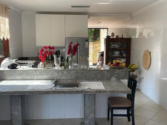 Imagem 5: Casa de Alto Padrão À Venda