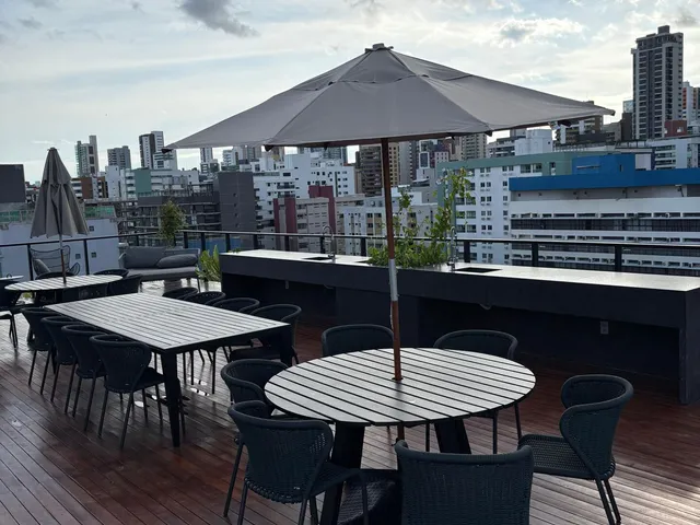 Imagem 2: Pronto para morar ou rentabilizar, a menos de 150 metros do mar!