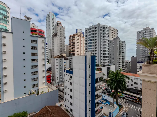 Imagem 8: Apartamento para Venda em Centro com 2 Quartos, Sendo 1 Suíte, 102M²