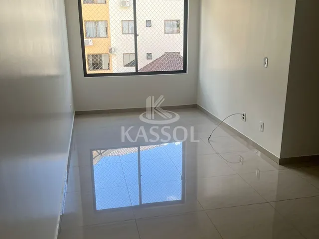 Imagem 2: Apartamento 2 Dormitórios Semi Mobiliado com 2 Vagas Country, Cascavel - Pr