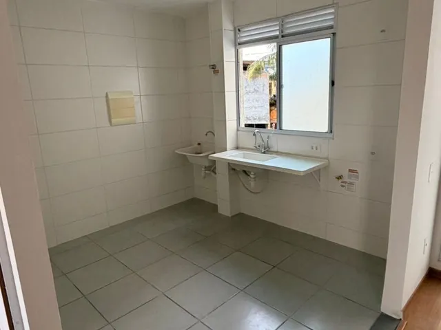 Imagem: O apartamento possui 3 Dormitórios, 1 Banheiro, 1 Vaga na