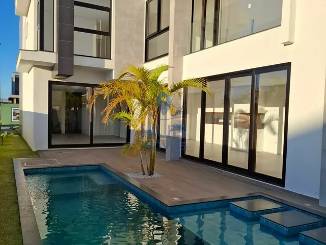 Imagem: Casa com 3 Dormitórios À Venda Sendo 3