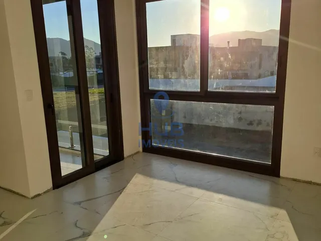 Imagem 10: Casa com 3 Dormitórios À Venda Sendo 3 Suítes, 280.7 M² por - R$ 6.800.000,00 - Perequê - Porto Belo/Sc