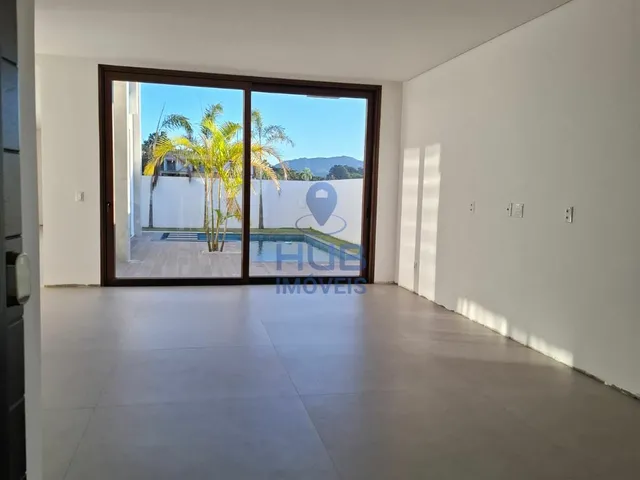 Imagem 13: Casa com 3 Dormitórios À Venda Sendo 3 Suítes, 280.7 M² por - R$ 6.800.000,00 - Perequê - Porto Belo/Sc