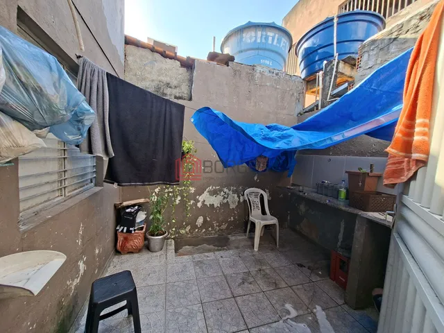Imagem 12: Casa Geminada com Ponto Comercial no Centro