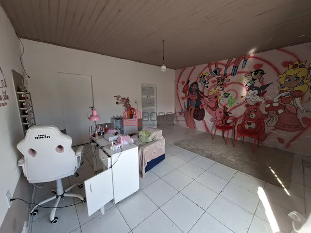 Imagem 6: Casa Geminada com Ponto Comercial no Centro
