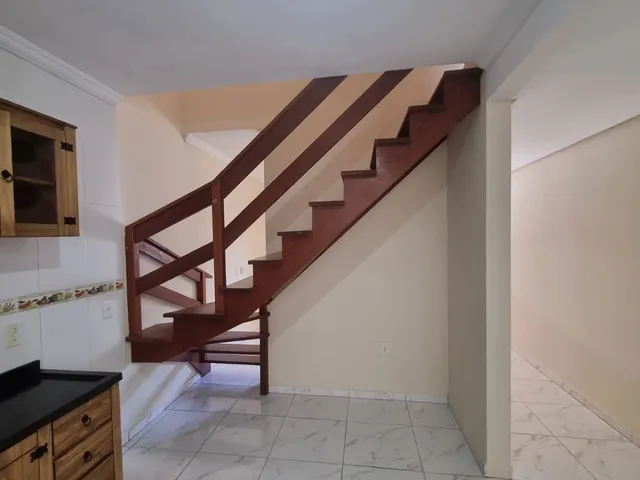 Imagem 2: Casa Geminada À Venda no Bairro Ingleses do Rio Vermelho em Florianópolis Sc