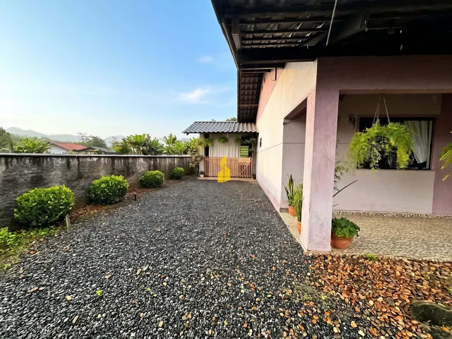 Imagem 7: Casa à venda no Bairro Araponguinhas