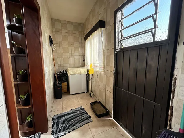 Imagem 6: Casa à venda no Bairro Araponguinhas