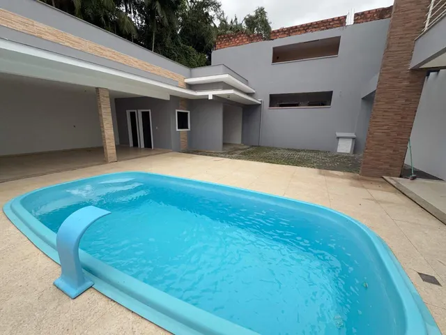 Imagem 8: Casa Residencial Mobiliada com Piscina em Guaramirim (Bairro Corticeira