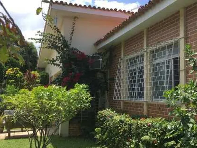 Imagem: Casa à venda em Olinda, Bairro Novo, com