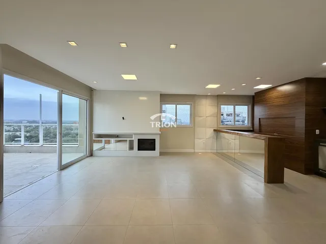Imagem: A casa possui 3 Dormitórios, 1 Suíte, 3 Banheiros, 2