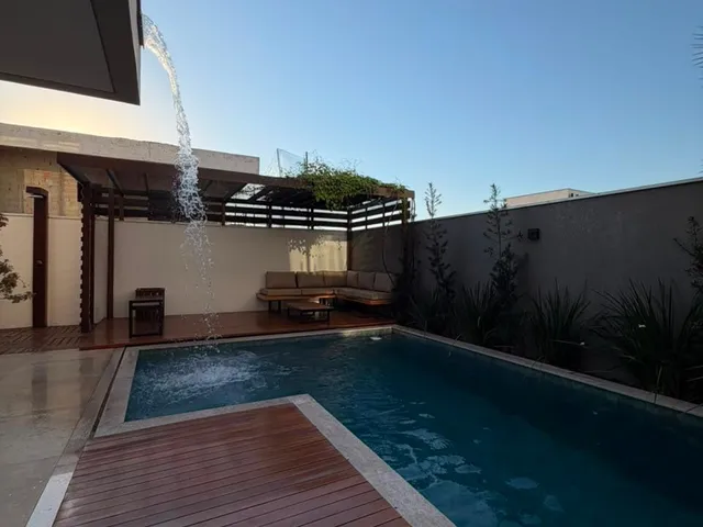 Imagem 3: Sobrado Mobiliado no Condomínio Belvedere II à venda por R$ 3.100.000,00