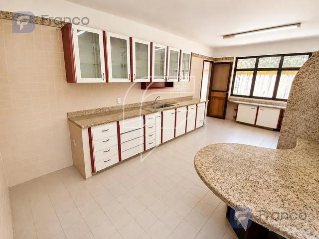 Imagem 3: Casa duplex à venda em Guarapari ES - 406m², 2 suítes, piscina, localização Lagoa