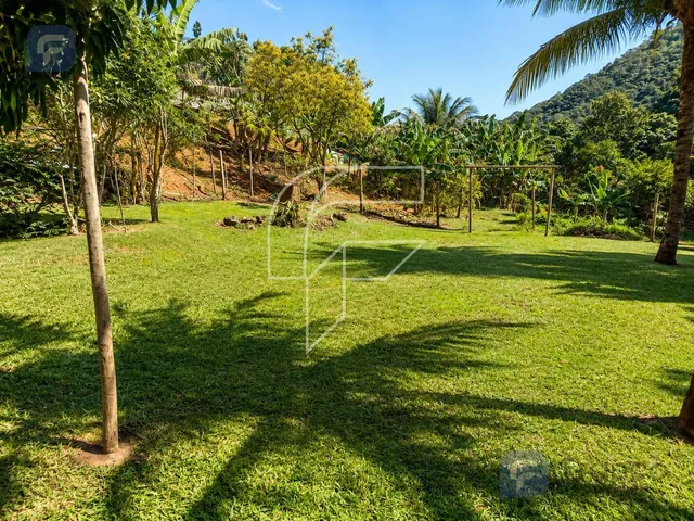 Imagem 12: Chácara à venda em Cachoeirinha, Guarapari-ES com rio, lagoa e pomar