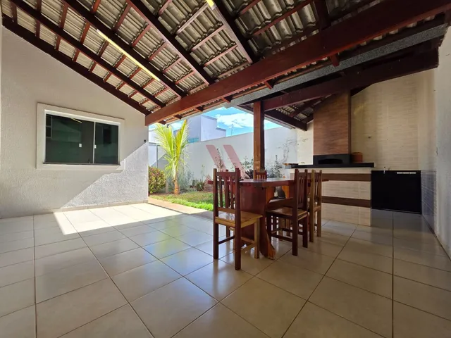 Imagem 4: Residencial Flamingo - Casa de Rua - Casa Térrea para locação sendo 3 suítes