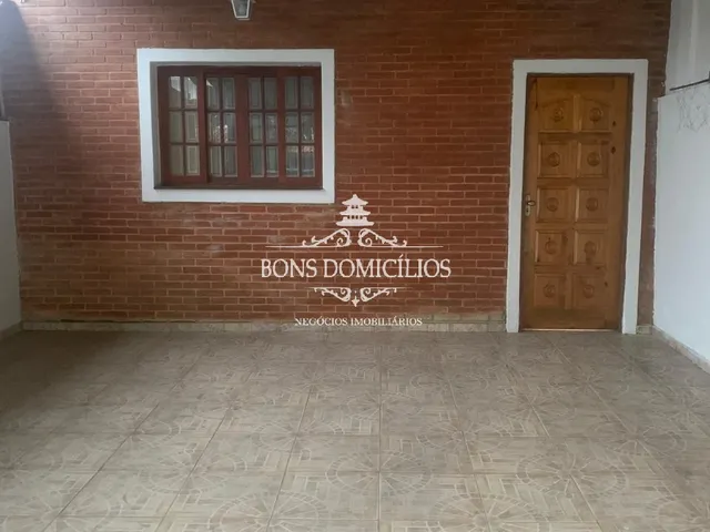Imagem: A casa possui 2 Dormitórios, 165m² de Área e está