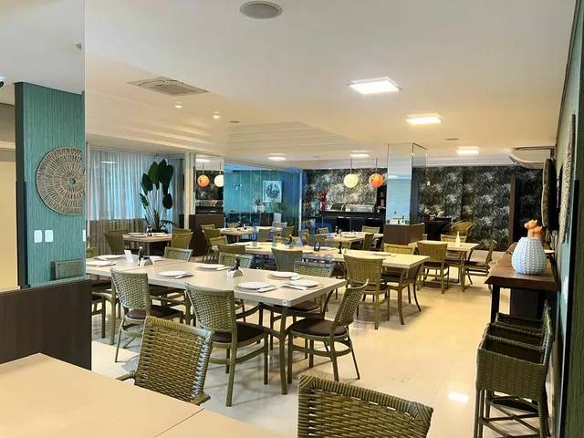 Imagem 16: Apartamento com 4 Dormitórios À Venda Sendo 4 Suítes, 230.0 M² por - R$ 4.500.000,00 - Meia Praia - Itapema/Sc