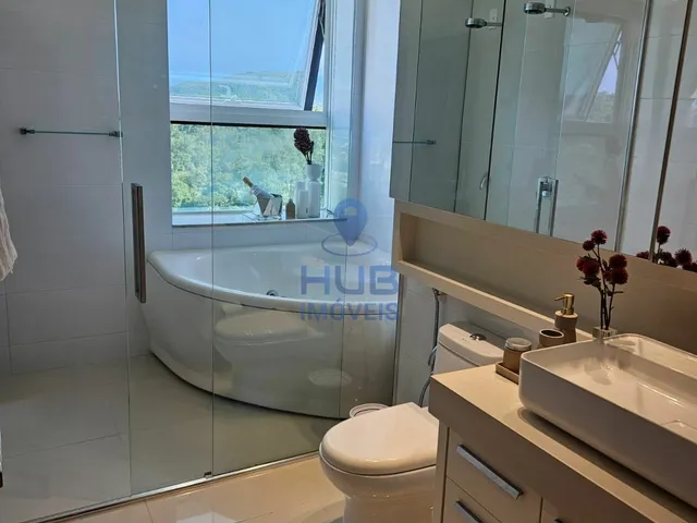 Imagem 3: Apartamento com 3 Dormitórios À Venda Sendo 3 Suítes, 187.0 M² por - R$ 6.900.000,00 - Centro - Bal. Camboriú/Sc