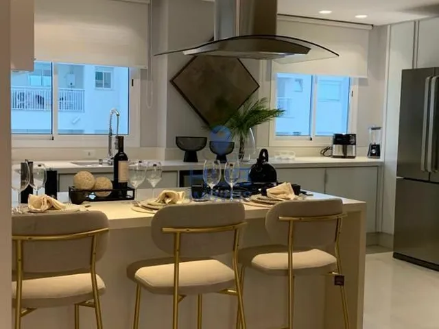 Imagem 6: Apartamento com 3 Dormitórios À Venda Sendo 3 Suítes, 187.0 M² por - R$ 6.900.000,00 - Centro - Bal. Camboriú/Sc