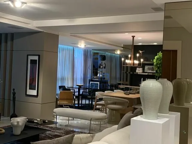 Imagem 5: Apartamento com 3 Dormitórios À Venda Sendo 3 Suítes, 187.0 M² por - R$ 6.900.000,00 - Centro - Bal. Camboriú/Sc