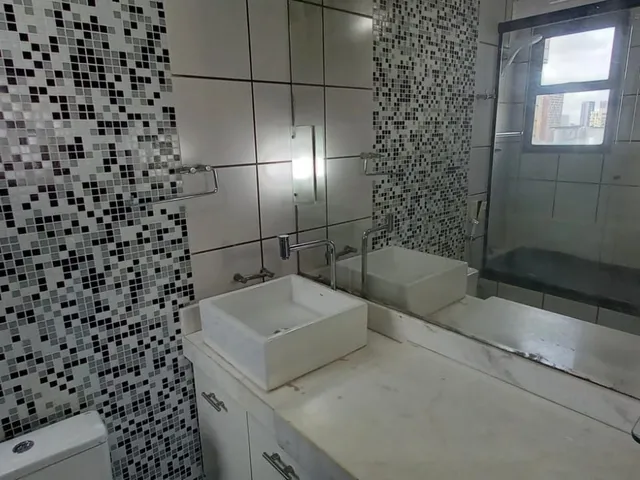 Imagem 3: Apto. com 152 m², 3 Suítes, Escritório com WC, 3 Vagas, próximo a Beira Mar