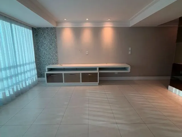 Imagem 16: Vende-Se Apto Cobertura no São Francisco - Ed. Luggano - 4 Quartos - Reformado