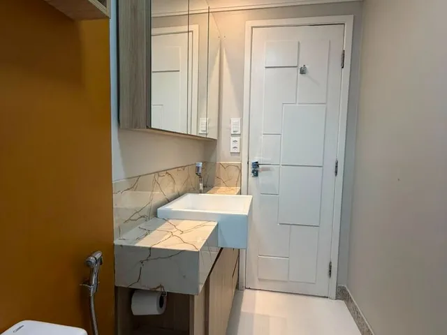 Imagem 4: Vende-Se Apto Cobertura no São Francisco - Ed. Luggano - 4 Quartos - Reformado