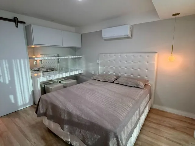 Imagem 12: Vende-Se Apto Cobertura no São Francisco - Ed. Luggano - 4 Quartos - Reformado
