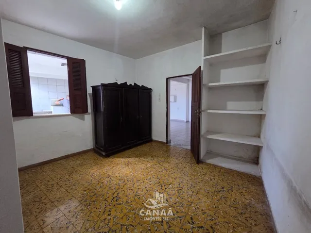 Imagem 10: Vende-Se Casa no Centro com Vaga de Garagem - 3 Quartos Sendo 3 Suítes -150M²