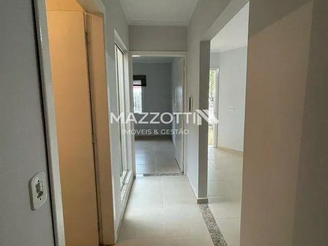 Imagem 5: Bela Casa a Venda com Amplo Espaço, Cidade Alta-Medianeira Pr