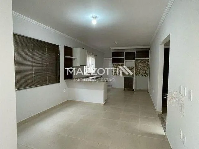 Imagem 6: Bela Casa a Venda com Amplo Espaço, Cidade Alta-Medianeira Pr