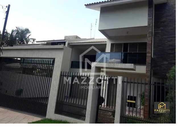 Imagem: Sobrado a Venda, Av Soledade em Area Comercial