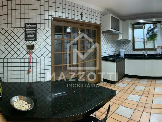 Imagem 4: Sobrado a Venda, Av Soledade em Area Comercial de Medianeira Pr