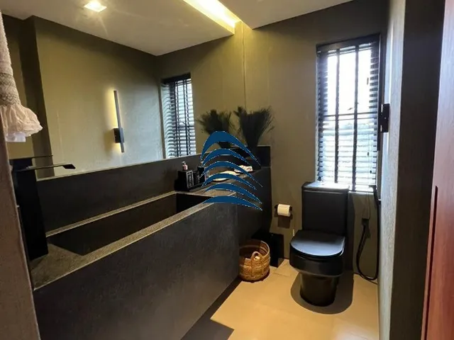 Imagem 2: Apartamento 4 suítes, transformado em 3 suítes com a master ampliada, gabinete, varanda