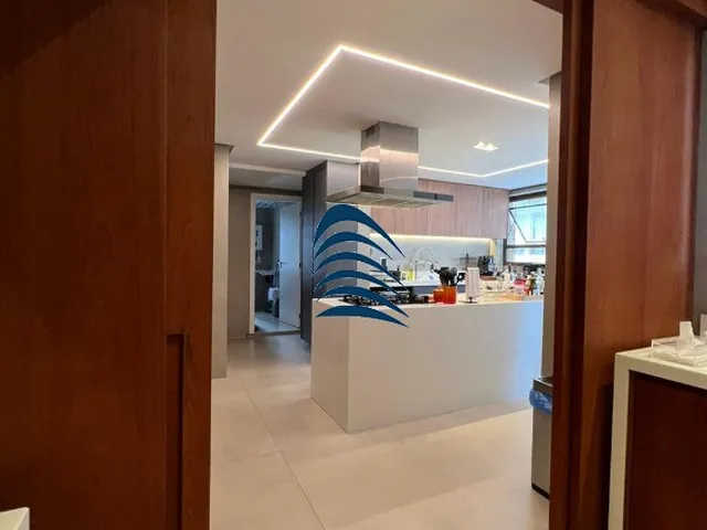 Imagem 12: Apartamento 4 suítes, transformado em 3 suítes com a master ampliada, gabinete, varanda