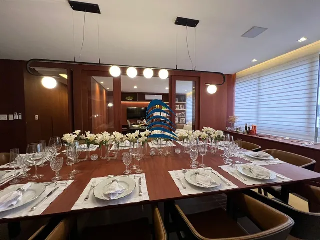 Imagem 7: Apartamento 4 suítes, transformado em 3 suítes com a master ampliada, gabinete, varanda