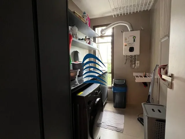 Imagem 10: Apartamento 4 suítes, transformado em 3 suítes com a master ampliada, gabinete, varanda