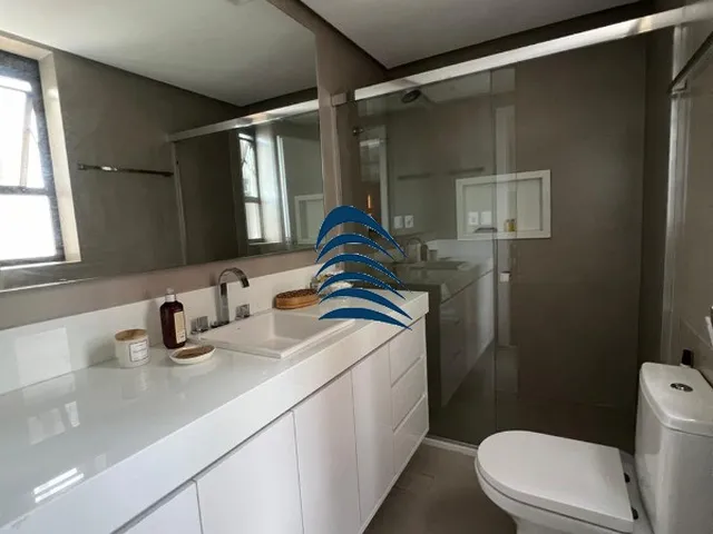Imagem 14: Apartamento 4 suítes, transformado em 3 suítes com a master ampliada, gabinete, varanda