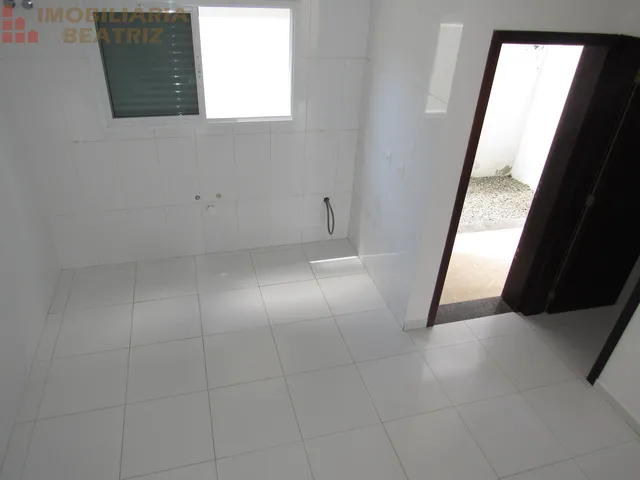 Imagem 14: Sobrado com 2 Dormitórios para Locação, Centro, Balneario Picarras - Sc