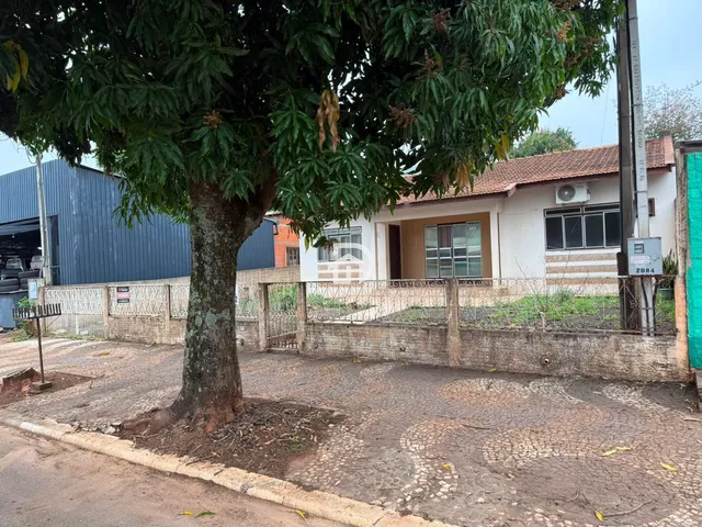 Imagem 2: Casa a Venda na Av. Brasil no Centro santa Helena-Pr