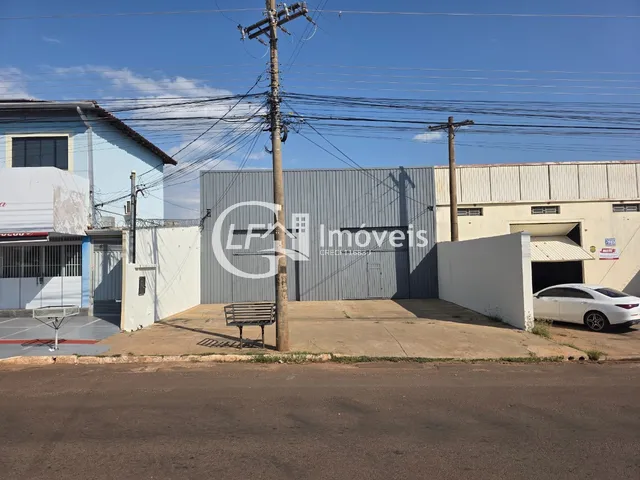 Imagem 12: Barracão Comercial para Locação na Vila Ipiranga - Campo Grande-Ms: 4 Salas, 4 Banheiros, 480M² de Área