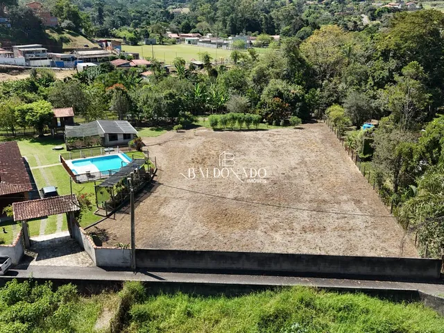 Imagem 4: Chacara a Venda em Extrema Mg 5.000 Metros Tanque Peixes Piscina 8Km Centro