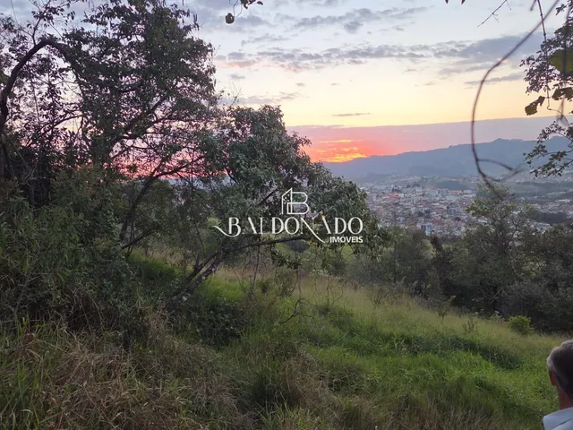 Imagem 4: Chácara de Alto Padrão À Venda Extrema Mg 20.000 Metros 2,5Km Centro