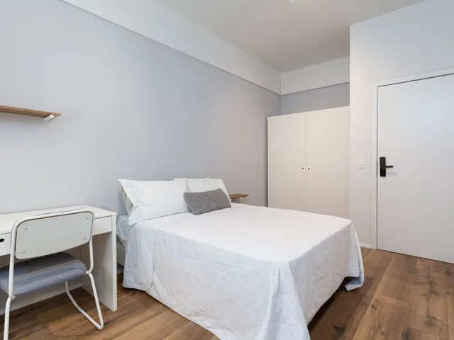 Imagem 3: Apartamento para venda em Pinheiros com 4 quartos, sendo 2 suítes, 126m²