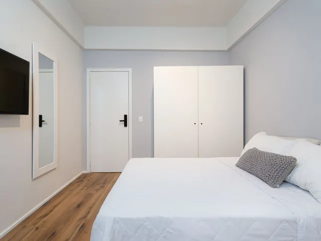 Imagem 7: Apartamento para venda em Pinheiros com 4 quartos, sendo 2 suítes, 126m²